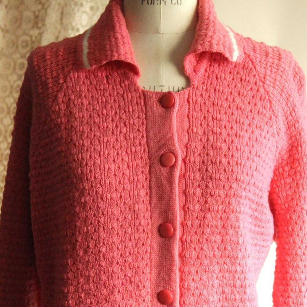 Vintage 1950s 1960s Sweater, Handknit Pink Cardigan with Collar - Picture 3 of 12